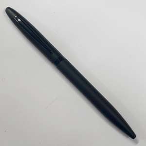 (PEN-008) Kit Kat Black Metal Pen