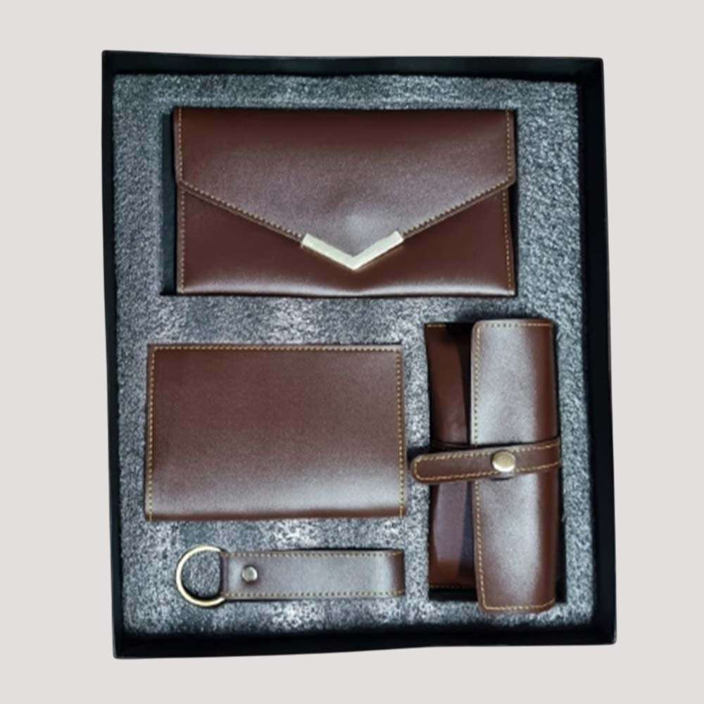 Women's 4pc blank Combo set Faux Leather - Brown