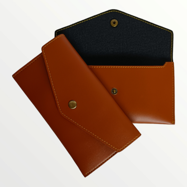 Minimal Clutch (40-TAN)